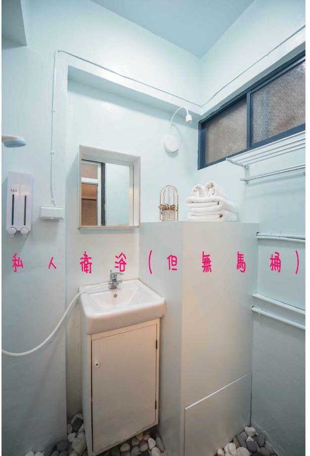 Bird Series Backpacker輕隔間背包客 Daire Tainan Dış mekan fotoğraf